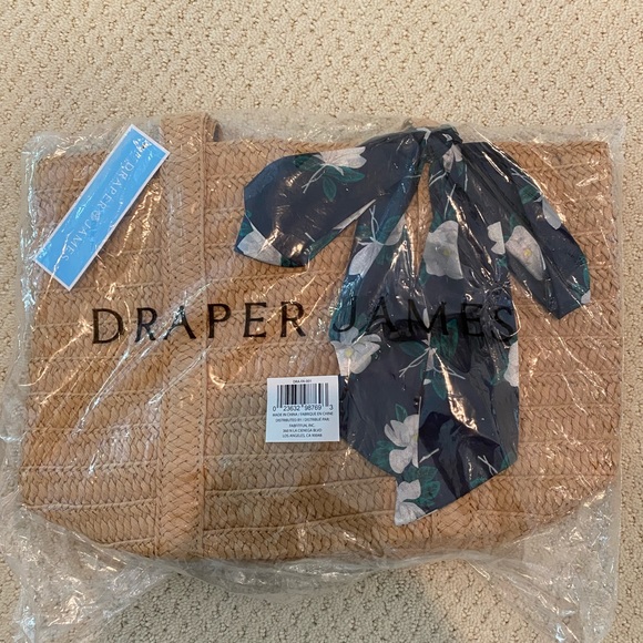 straw purse w/ floral scarf - Picture 2 of 3